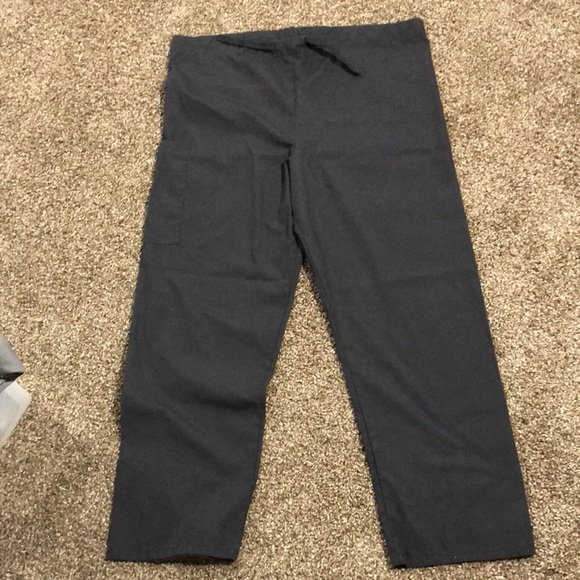 Lydia’s Pro Series collection size S. Scrubs pants, black. 20” across the waist. - Picture 1 of 8